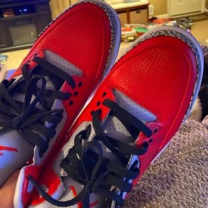 Air Jordan fire red 3s